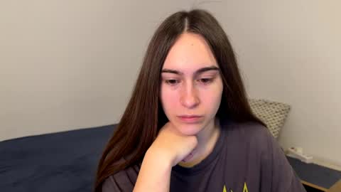 alicekollt online show from May 1, 2026, 9:30 pm