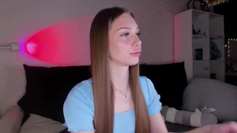 Alice online show from November 25, 2025, 4:56 am