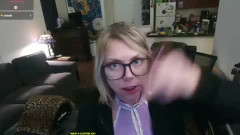 Snapshot of aliceliddell710 chatting on September 11, 2025, 11:27 pm Alice Liddell online show from September 11, 2025, 11:27 pm