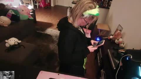 Snapshot of aliceliddell710 chatting on September 19, 2025, 5:31 am Alice Liddell online show from September 19, 2025, 5:31 am