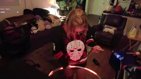 Snapshot of aliceliddell710 chatting on October 31, 2025, 4:35 am Alice Liddell online show from October 31, 2025, 4:35 am