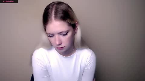 Snapshot of alicemeow_ chatting on September 11, 2025, 6:13 am Alice online show from September 11, 2025, 6:13 am