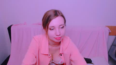 Snapshot of alicemias_ chatting on June 5, 2026, 11:05 am Alice online show from June 5, 2026, 11:05 am
