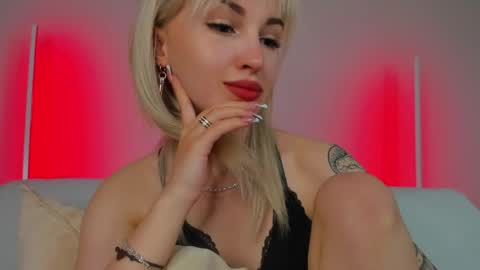 Snapshot of alicemonro chatting on June 4, 2026, 1:22 am alicemonro online show from June 4, 2026, 1:22 am