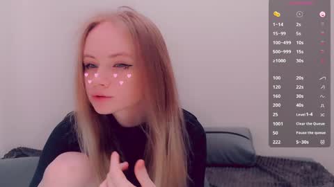 Snapshot of alicenya chatting on June 1, 2026, 5:53 am Alice online show from June 1, 2026, 5:53 am