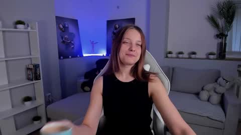 Snapshot of alicepill chatting on September 20, 2025, 2:01 am Alice online show from September 20, 2025, 2:01 am