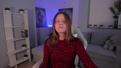 Snapshot of alicepill chatting on October 8, 2025, 2:20 am Alice online show from October 8, 2025, 2:20 am