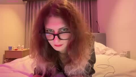 AlicePinkhead online show from April 9, 2026, 8:09 am