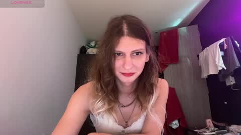 AlicePinkhead online show from May 1, 2026, 9:03 am