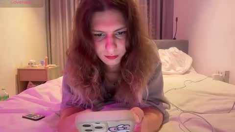 Snapshot of alicepinkhead chatting on May 14, 2026, 9:27 am AlicePinkhead online show from May 14, 2026, 9:27 am