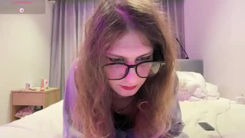 Snapshot of alicepinkhead chatting on June 26, 2026, 9:03 am AlicePinkhead online show from June 26, 2026, 9:03 am