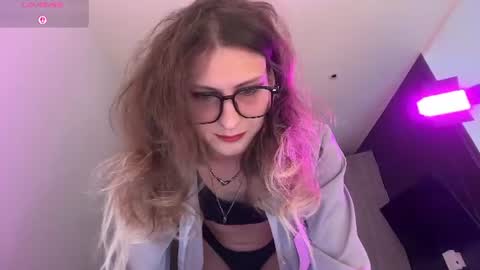 Snapshot of alicepinkhead chatting on July 13, 2026, 8:50 am AlicePinkhead online show from July 13, 2026, 8:50 am
