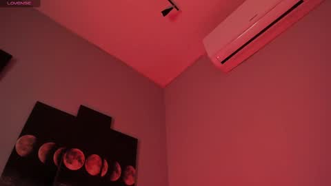 Snapshot of alicepoixxxon chatting on September 18, 2025, 8:55 pm ALICE online show from September 18, 2025, 8:55 pm