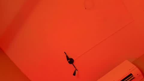 Snapshot of alicepoixxxon chatting on October 3, 2025, 11:24 pm ALICE online show from October 3, 2025, 11:24 pm