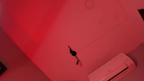 Snapshot of alicepoixxxon chatting on October 11, 2025, 12:43 am ALICE online show from October 11, 2025, 12:43 am