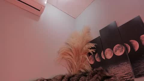 Snapshot of alicepoixxxon chatting on November 21, 2025, 5:39 am ALICE online show from November 21, 2025, 5:39 am