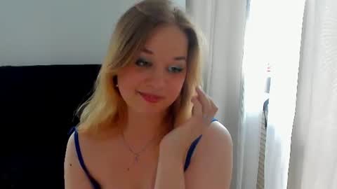 Snapshot of alicepopsy chatting on June 15, 2026, 2:30 pm Alice online show from June 15, 2026, 2:30 pm