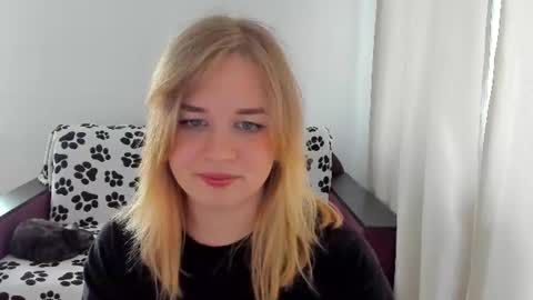 Snapshot of alicepopsy chatting on June 18, 2026, 10:09 am Alice online show from June 18, 2026, 10:09 am