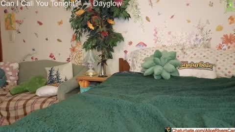 Snapshot of aliceriverscam chatting on February 6, 2025, 8:56 pm Alice Rivers ---- Enter my public Discord- online show from February 6, 2025, 8:56 pm