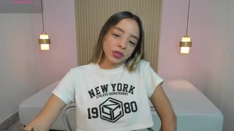 AliceRoss online show from April 24, 2026, 9:39 pm