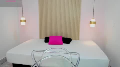 AliceRoss online show from May 1, 2026, 8:57 pm