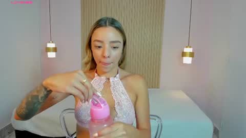 Snapshot of aliceross1 chatting on July 24, 2026, 8:40 pm AliceRoss online show from July 24, 2026, 8:40 pm
