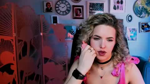 Snapshot of alicesmite chatting on June 9, 2026, 1:12 pm alicesmite online show from June 9, 2026, 1:12 pm
