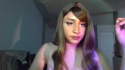 Snapshot of alicesparkle13 chatting on July 6, 2026, 8:33 am alicesparkle13 online show from July 6, 2026, 8:33 am