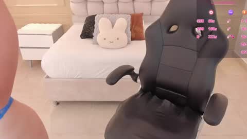Snapshot of alicestark2 chatting on July 29, 2026, 12:58 pm online show from July 29, 2026, 12:58 pm