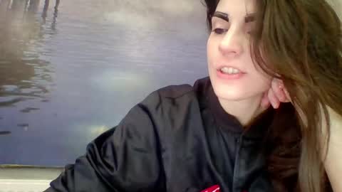 Snapshot of alicetailorrr chatting on May 6, 2026, 6:52 am AliceTailorrr online show from May 6, 2026, 6:52 am