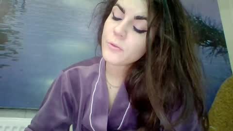 Snapshot of alicetailorrr chatting on May 13, 2026, 9:28 am AliceTailorrr online show from May 13, 2026, 9:28 am