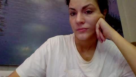 Snapshot of alicetailorrr chatting on June 4, 2026, 8:42 am AliceTailorrr online show from June 4, 2026, 8:42 am