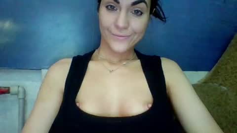 Snapshot of alicetailorrr chatting on June 16, 2026, 5:26 pm AliceTailorrr online show from June 16, 2026, 5:26 pm