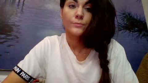 Snapshot of alicetailorrr chatting on June 27, 2026, 5:23 am AliceTailorrr online show from June 27, 2026, 5:23 am