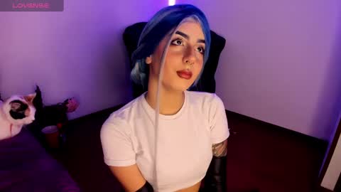 Snapshot of alicewoodville chatting on December 12, 2024, 9:26 pm Alice online show from December 12, 2024, 9:26 pm