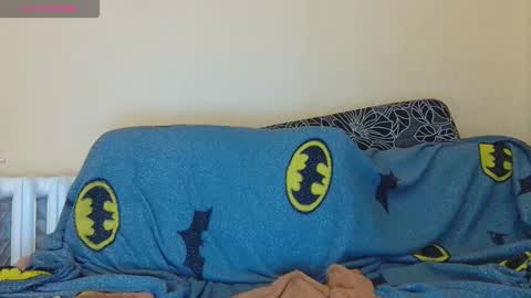 Snapshot of alicewoolfy chatting on September 30, 2025, 5:01 am AliceWoolfy online show from September 30, 2025, 5:01 am