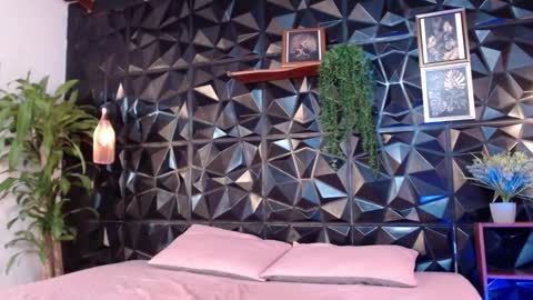 Alicia online show from March 11, 2026, 5:52 pm