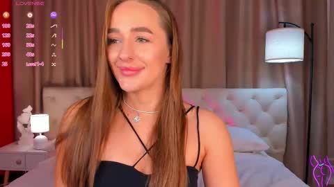 Mia online show from September 26, 2025, 1:42 am