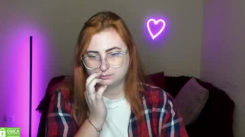 Snapshot of alicia_side_red chatting on September 11, 2025, 5:29 am Alicia online show from September 11, 2025, 5:29 am