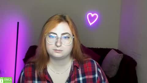 Snapshot of alicia_side_red chatting on September 19, 2025, 5:42 am Alicia online show from September 19, 2025, 5:42 am