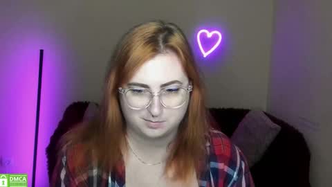 Snapshot of alicia_side_red chatting on September 24, 2025, 11:24 am Alicia online show from September 24, 2025, 11:24 am