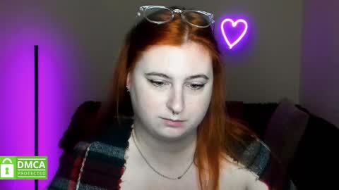 Snapshot of alicia_side_red chatting on October 3, 2025, 5:59 am Alicia online show from October 3, 2025, 5:59 am