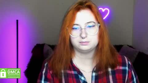 Snapshot of alicia_side_red chatting on October 5, 2025, 5:28 am Alicia online show from October 5, 2025, 5:28 am