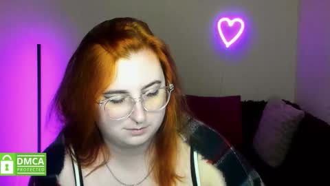 Snapshot of alicia_side_red chatting on October 7, 2025, 5:37 am Alicia online show from October 7, 2025, 5:37 am