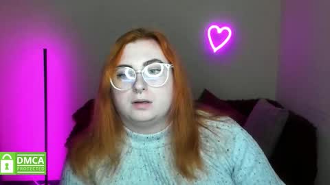 Snapshot of alicia_side_red chatting on October 22, 2025, 11:21 am Alicia online show from October 22, 2025, 11:21 am