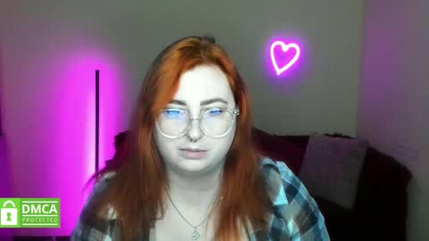 Snapshot of alicia_side_red chatting on November 3, 2025, 12:28 pm Alicia online show from November 3, 2025, 12:28 pm