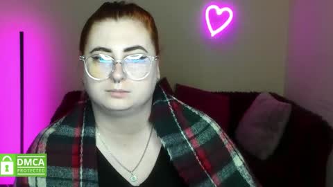 Snapshot of alicia_side_red chatting on November 12, 2025, 6:36 am Alicia online show from November 12, 2025, 6:36 am