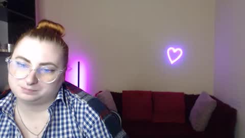 Snapshot of alicia_side_red chatting on November 25, 2025, 6:46 am Alicia online show from November 25, 2025, 6:46 am