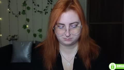 Snapshot of alicia_side_red chatting on November 30, 2025, 6:39 am Alicia online show from November 30, 2025, 6:39 am