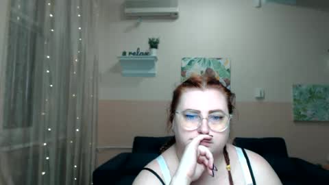 Snapshot of alicia_side_red chatting on June 27, 2026, 6:07 am Alicia online show from June 27, 2026, 6:07 am